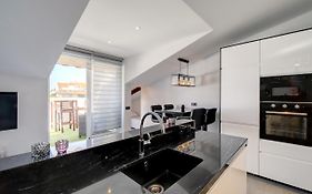 Penthouse Deluxe, Carolina Park, Marbella